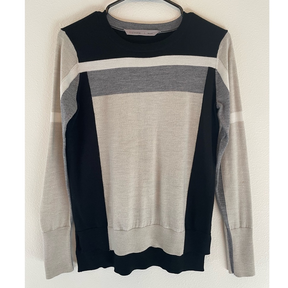 Athleta Sweater. Size Small